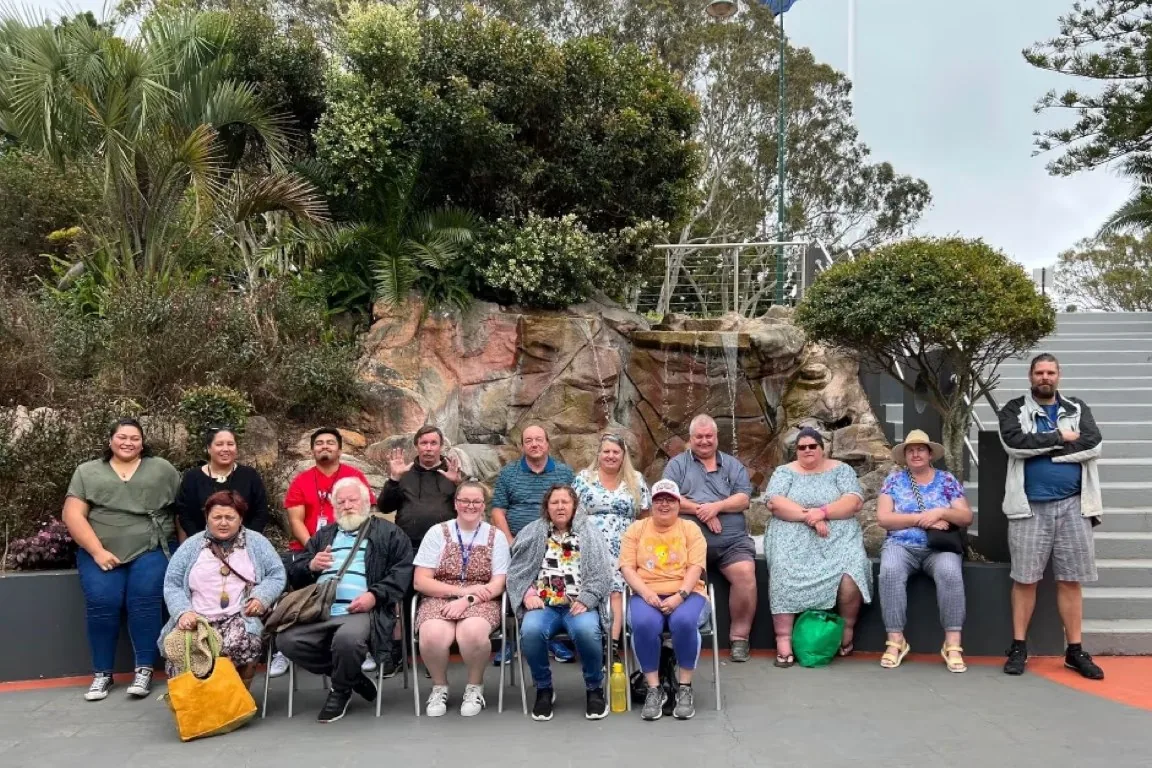 The Lifest HealthCare team and participants together on a group outing